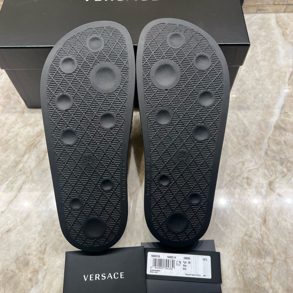 Versace Baroque Printed Slide Sandal - Picture 8 of 11